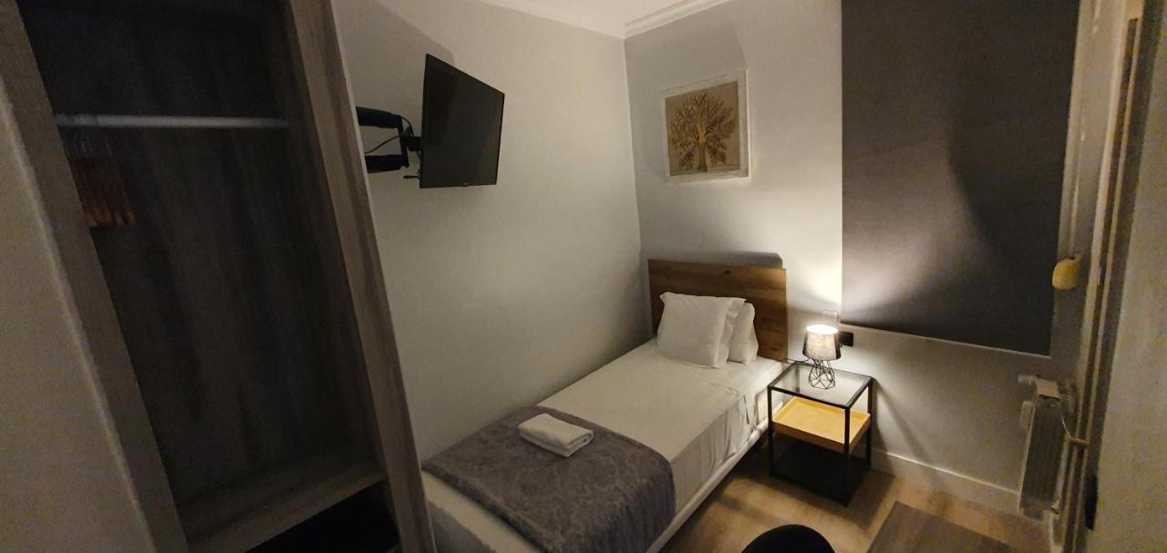 Ch Otello Rooms I - Madrid Ngoại thất bức ảnh