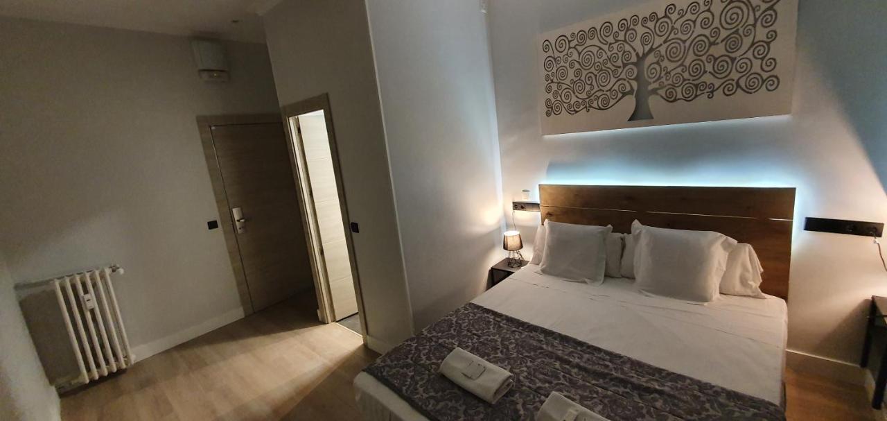 Ch Otello Rooms I - Madrid Ngoại thất bức ảnh