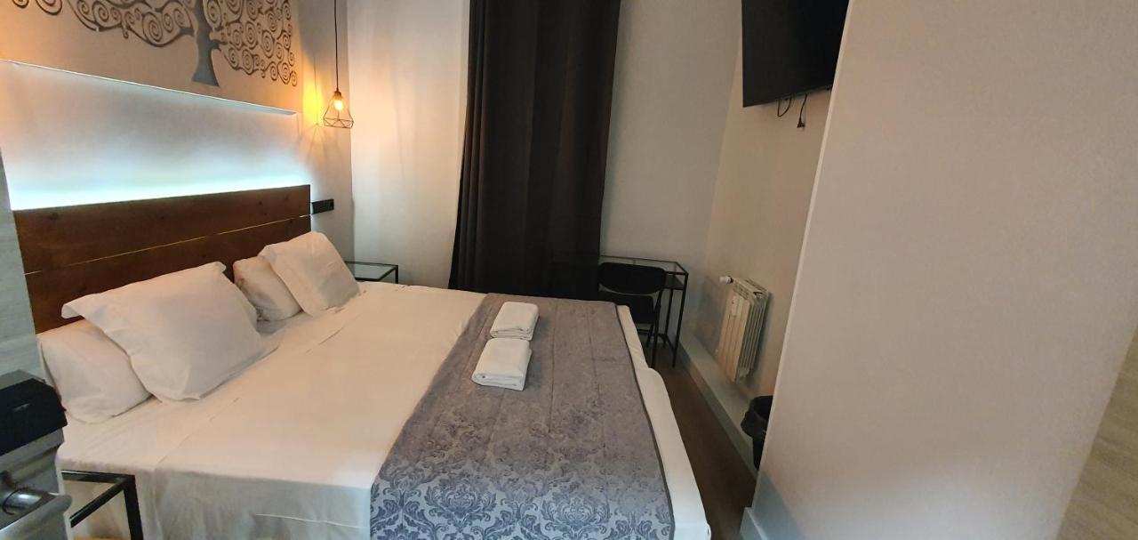 Ch Otello Rooms I - Madrid Ngoại thất bức ảnh